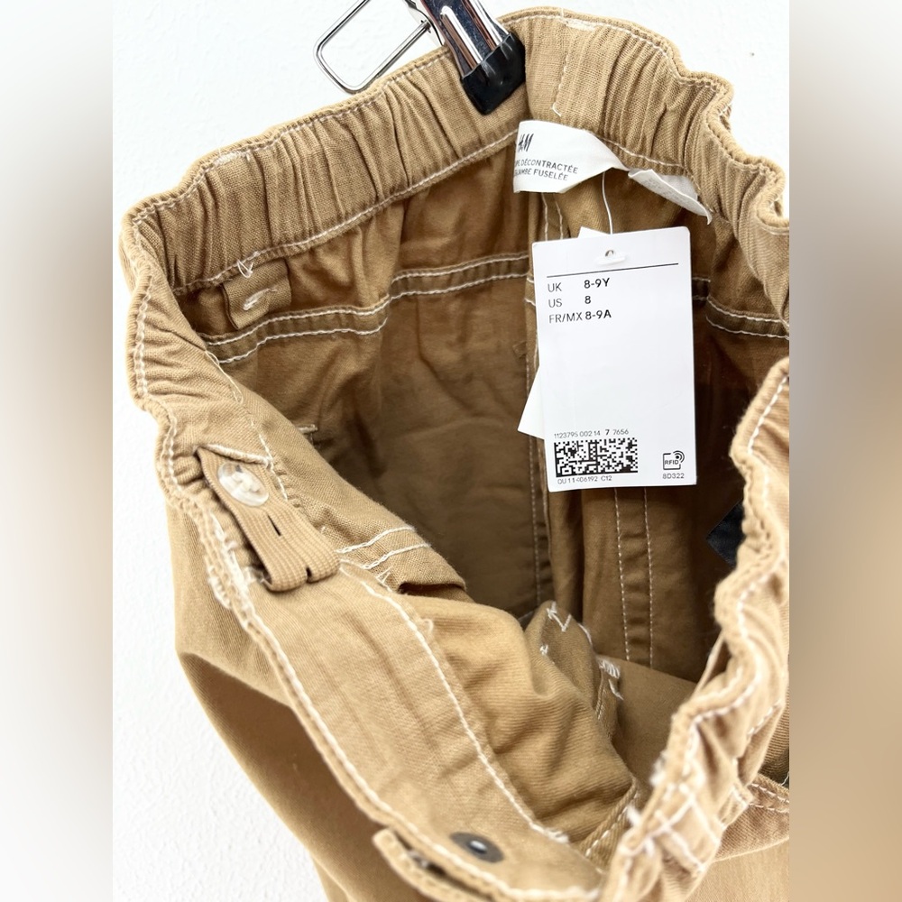 NWT Child’s H&M Relaxed Tapered Fit Khaki Trousers size 8-9 - Picture 6 of 6